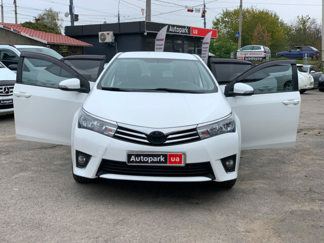 Белый Тойота Королла, объемом двигателя 1.3 л и пробегом 150 тыс. км за 12390 $, фото 26 на Automoto.ua