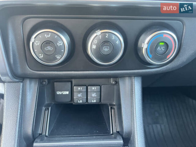 Белый Тойота Королла, объемом двигателя 1.6 л и пробегом 275 тыс. км за 11900 $, фото 14 на Automoto.ua