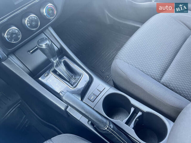 Белый Тойота Королла, объемом двигателя 1.6 л и пробегом 275 тыс. км за 11900 $, фото 15 на Automoto.ua