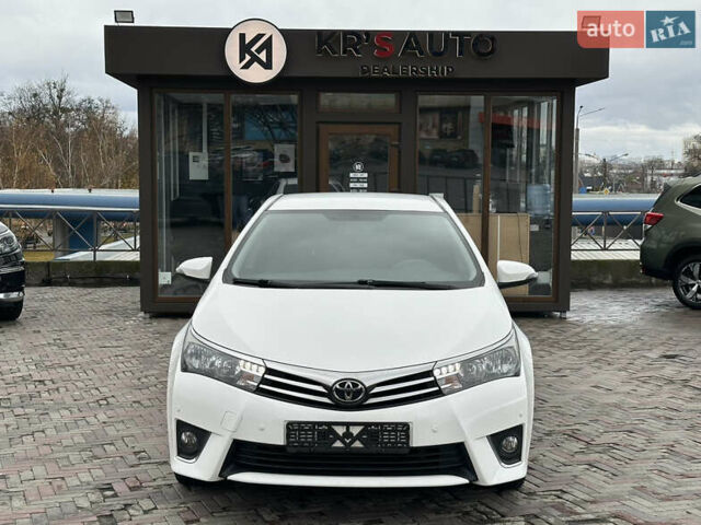 Білий Тойота Королла, об'ємом двигуна 1.6 л та пробігом 41 тис. км за 16250 $, фото 3 на Automoto.ua