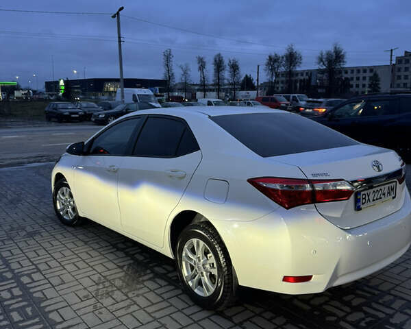 Белый Тойота Королла, объемом двигателя 1.6 л и пробегом 158 тыс. км за 10300 $, фото 11 на Automoto.ua