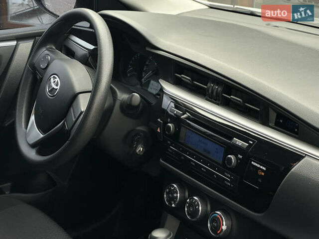 Білий Тойота Королла, об'ємом двигуна 1.6 л та пробігом 41 тис. км за 16250 $, фото 26 на Automoto.ua