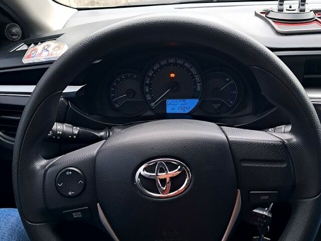 Белый Тойота Королла, объемом двигателя 1.3 л и пробегом 26 тыс. км за 14600 $, фото 8 на Automoto.ua