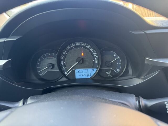 Белый Тойота Королла, объемом двигателя 1.6 л и пробегом 125 тыс. км за 12637 $, фото 23 на Automoto.ua