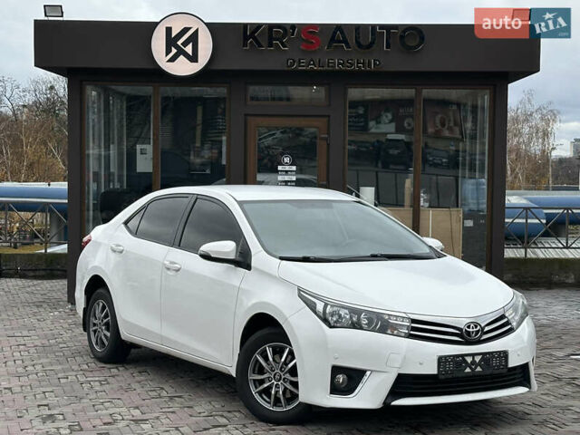 Білий Тойота Королла, об'ємом двигуна 1.6 л та пробігом 41 тис. км за 16250 $, фото 4 на Automoto.ua