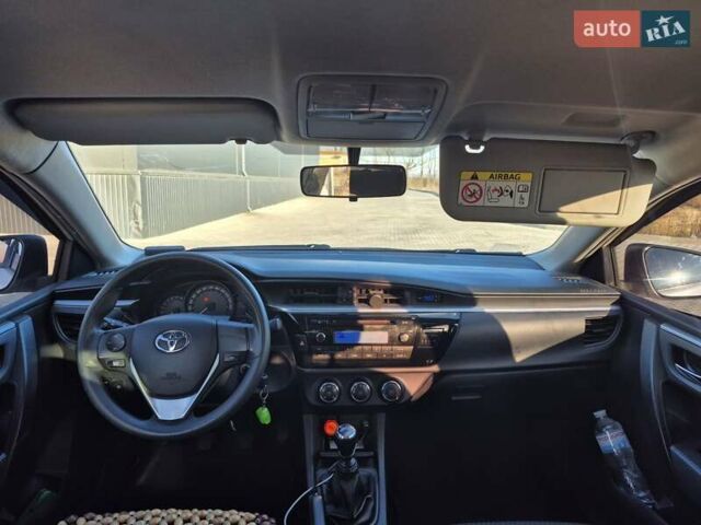 Белый Тойота Королла, объемом двигателя 1.33 л и пробегом 201 тыс. км за 8999 $, фото 4 на Automoto.ua