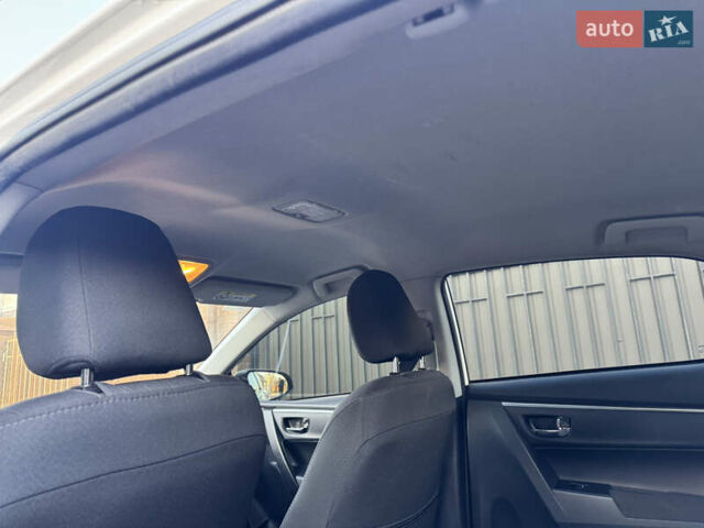 Белый Тойота Королла, объемом двигателя 1.6 л и пробегом 125 тыс. км за 12600 $, фото 21 на Automoto.ua