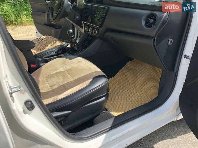 Белый Тойота Королла, объемом двигателя 1.6 л и пробегом 260 тыс. км за 8600 $, фото 8 на Automoto.ua