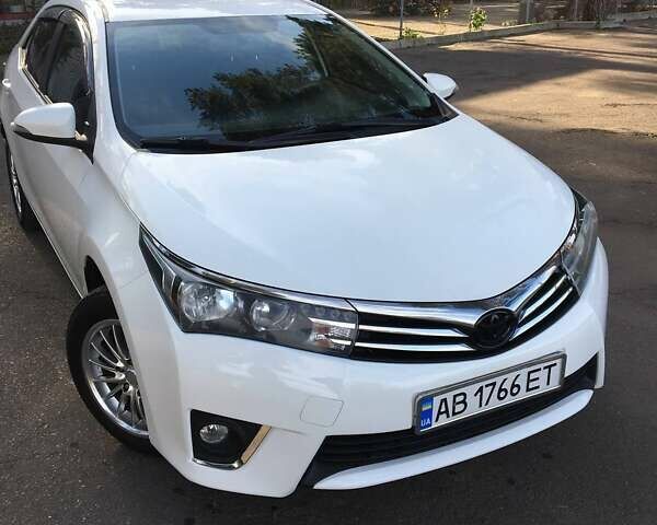 Білий Тойота Королла, об'ємом двигуна 1.33 л та пробігом 150 тис. км за 10000 $, фото 4 на Automoto.ua