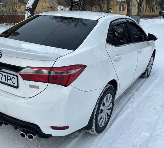 Білий Тойота Королла, об'ємом двигуна 1.6 л та пробігом 247 тис. км за 8700 $, фото 2 на Automoto.ua