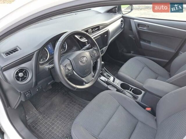 Белый Тойота Королла, объемом двигателя 1.6 л и пробегом 100 тыс. км за 15800 $, фото 13 на Automoto.ua