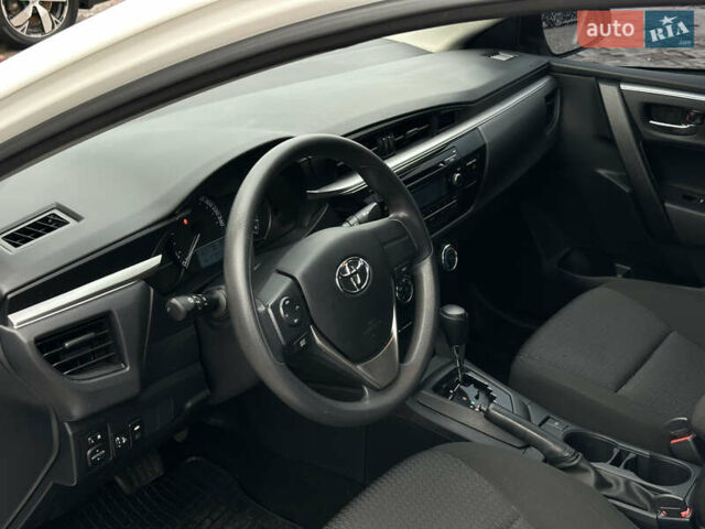 Білий Тойота Королла, об'ємом двигуна 1.6 л та пробігом 41 тис. км за 16250 $, фото 14 на Automoto.ua