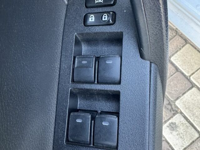 Белый Тойота Королла, объемом двигателя 1.6 л и пробегом 125 тыс. км за 12637 $, фото 19 на Automoto.ua