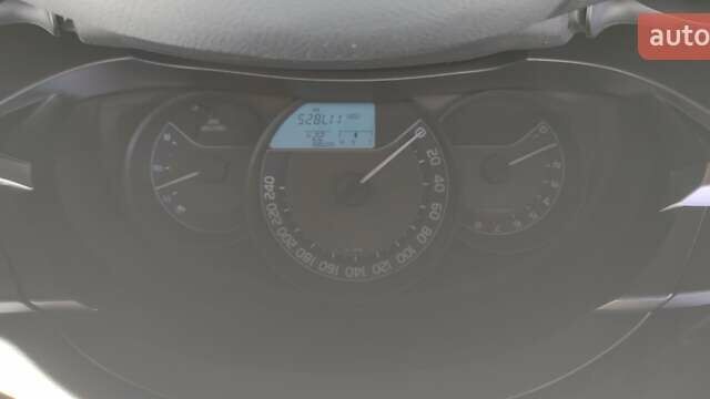 Белый Тойота Королла, объемом двигателя 1.33 л и пробегом 118 тыс. км за 10500 $, фото 22 на Automoto.ua