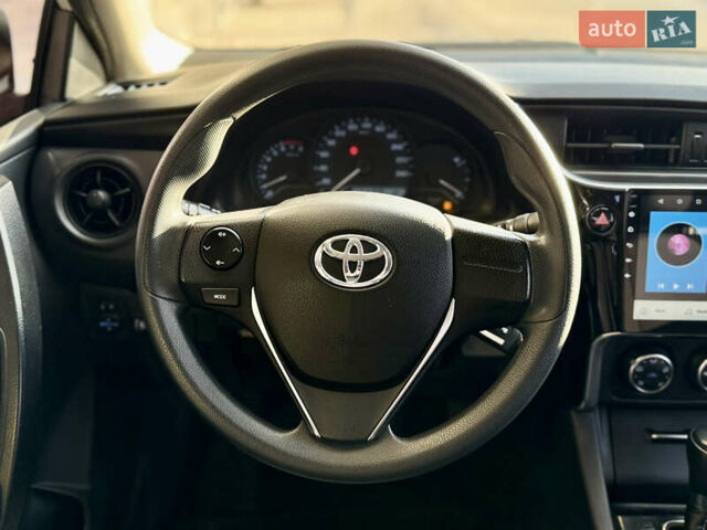 Белый Тойота Королла, объемом двигателя 1.6 л и пробегом 155 тыс. км за 12900 $, фото 9 на Automoto.ua