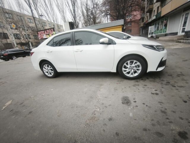 Белый Тойота Королла, объемом двигателя 1.6 л и пробегом 29 тыс. км за 17100 $, фото 6 на Automoto.ua