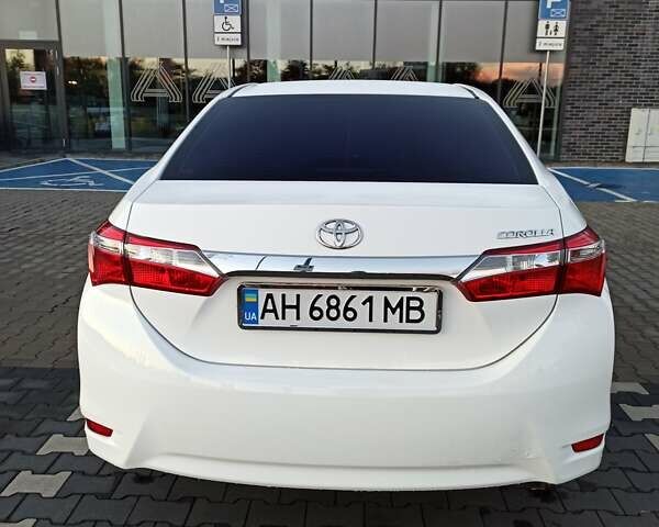 Белый Тойота Королла, объемом двигателя 1.6 л и пробегом 147 тыс. км за 12700 $, фото 2 на Automoto.ua