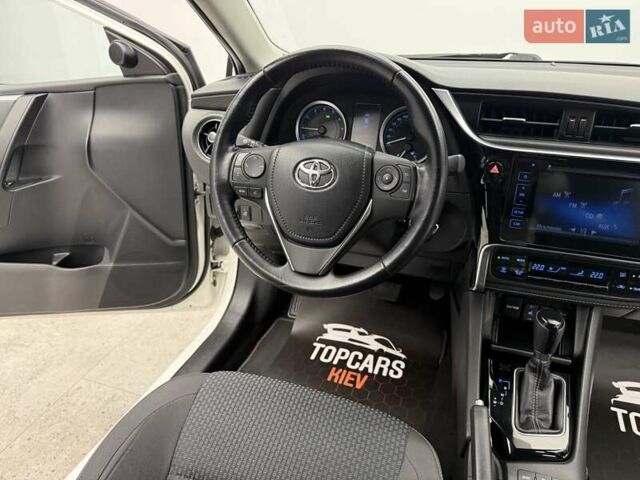 Белый Тойота Королла, объемом двигателя 1.6 л и пробегом 45 тыс. км за 16700 $, фото 36 на Automoto.ua