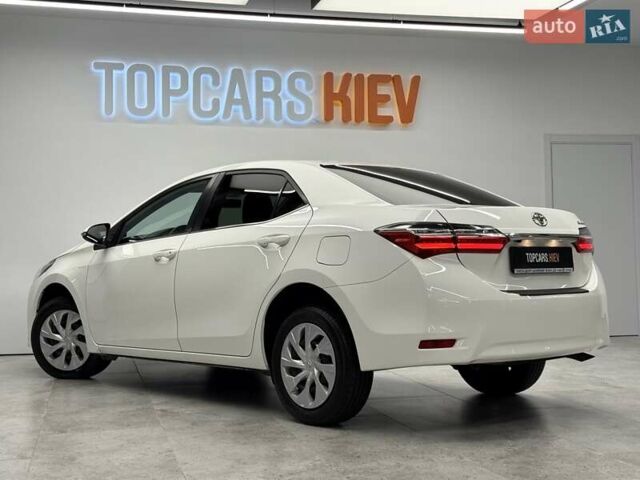 Белый Тойота Королла, объемом двигателя 1.6 л и пробегом 45 тыс. км за 16700 $, фото 11 на Automoto.ua