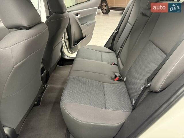 Белый Тойота Королла, объемом двигателя 1.6 л и пробегом 45 тыс. км за 15700 $, фото 26 на Automoto.ua