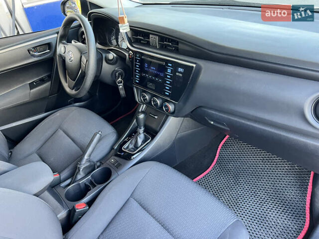 Белый Тойота Королла, объемом двигателя 1.6 л и пробегом 176 тыс. км за 13999 $, фото 7 на Automoto.ua