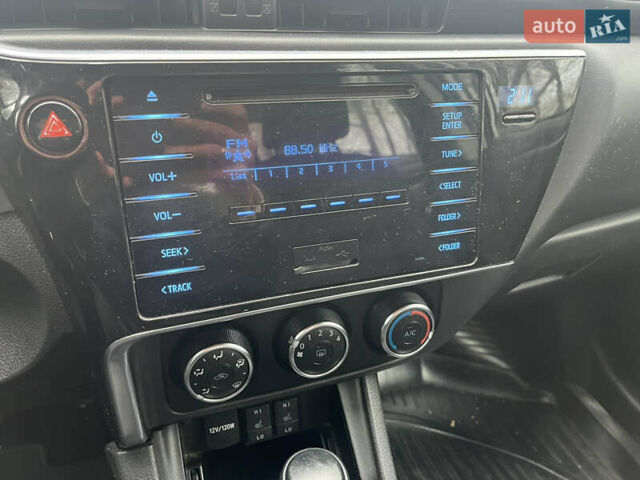 Белый Тойота Королла, объемом двигателя 1.6 л и пробегом 224 тыс. км за 11500 $, фото 8 на Automoto.ua