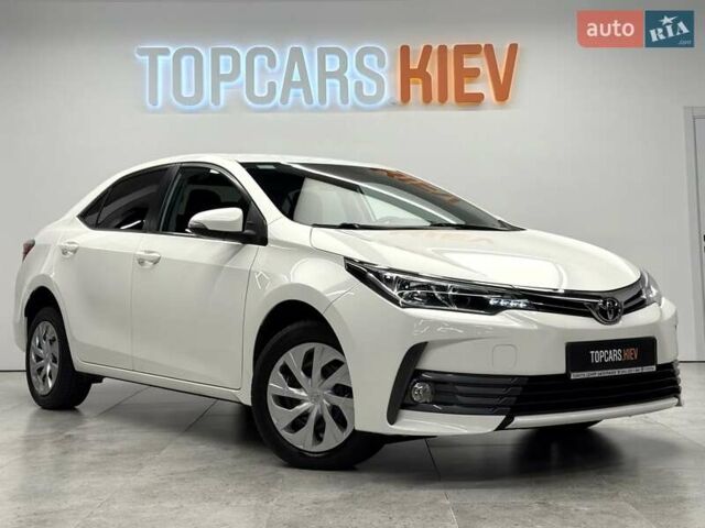 Белый Тойота Королла, объемом двигателя 1.6 л и пробегом 45 тыс. км за 16700 $, фото 3 на Automoto.ua