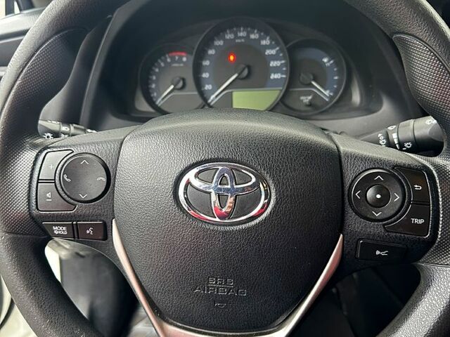 Білий Тойота Королла, об'ємом двигуна 1.6 л та пробігом 205 тис. км за 13700 $, фото 9 на Automoto.ua