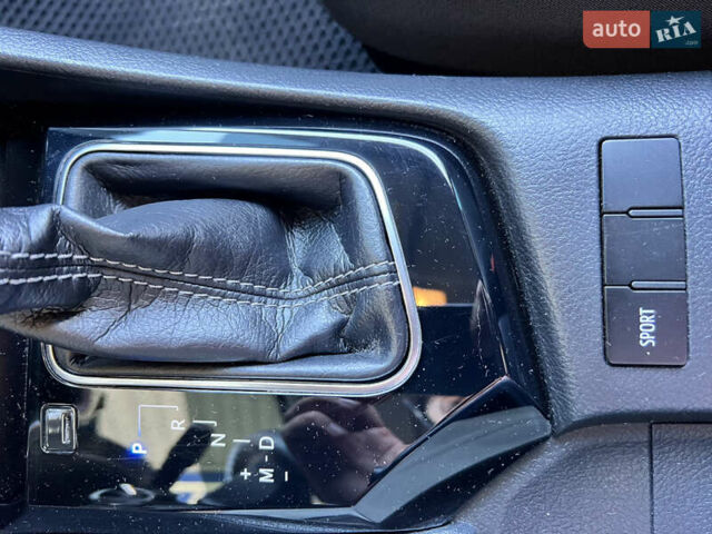 Белый Тойота Королла, объемом двигателя 1.6 л и пробегом 176 тыс. км за 13999 $, фото 16 на Automoto.ua