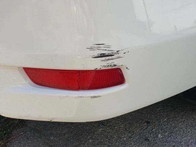 Белый Тойота Королла, объемом двигателя 1.3 л и пробегом 190 тыс. км за 12500 $, фото 13 на Automoto.ua