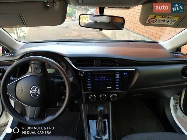 Белый Тойота Королла, объемом двигателя 1.6 л и пробегом 147 тыс. км за 12700 $, фото 12 на Automoto.ua