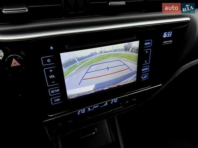Білий Тойота Королла, об'ємом двигуна 1.6 л та пробігом 45 тис. км за 18000 $, фото 43 на Automoto.ua