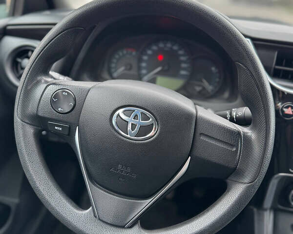 Белый Тойота Королла, объемом двигателя 1.6 л и пробегом 55 тыс. км за 13900 $, фото 12 на Automoto.ua