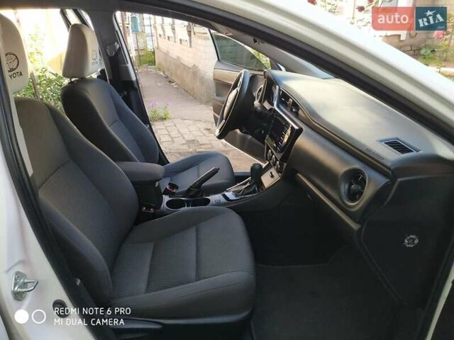 Белый Тойота Королла, объемом двигателя 1.6 л и пробегом 147 тыс. км за 12700 $, фото 14 на Automoto.ua