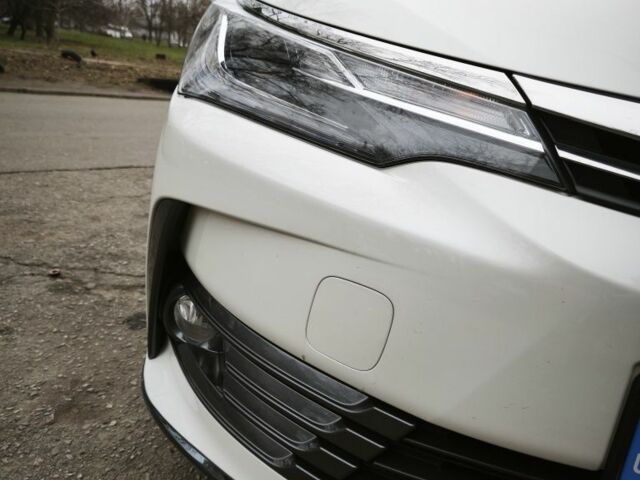 Белый Тойота Королла, объемом двигателя 1.6 л и пробегом 29 тыс. км за 17100 $, фото 3 на Automoto.ua