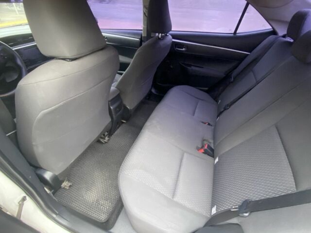 Белый Тойота Королла, объемом двигателя 1.3 л и пробегом 270 тыс. км за 9900 $, фото 7 на Automoto.ua