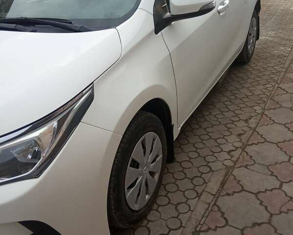 Белый Тойота Королла, объемом двигателя 1.6 л и пробегом 172 тыс. км за 12200 $, фото 8 на Automoto.ua