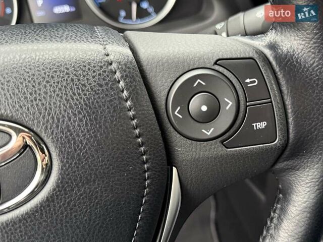 Білий Тойота Королла, об'ємом двигуна 1.6 л та пробігом 45 тис. км за 18000 $, фото 40 на Automoto.ua