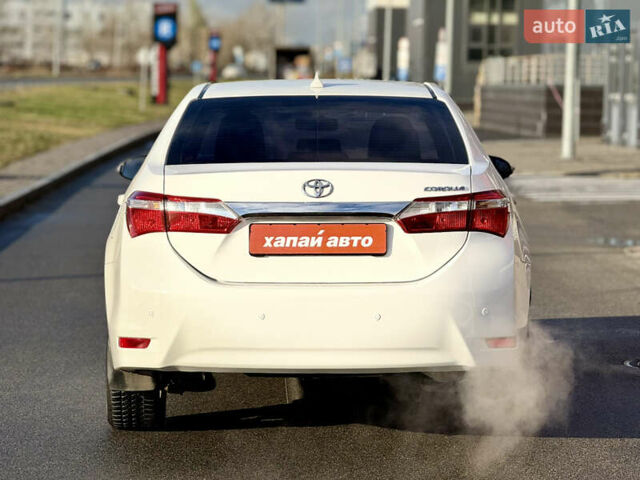 Белый Тойота Королла, объемом двигателя 1.6 л и пробегом 155 тыс. км за 12900 $, фото 5 на Automoto.ua