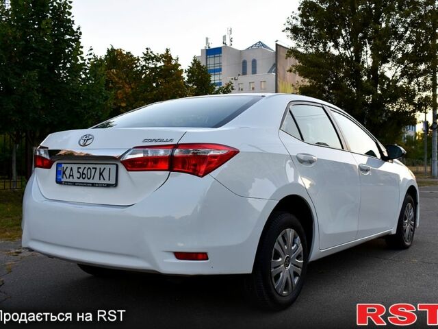 Тойота Королла 2017 у Києві на Automoto.ua Білий Тойота Королла, об'ємом двигуна 1.6 л та пробігом 187 тис. км за 9900 $, фото 1 на Automoto.ua