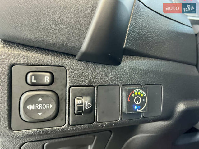 Белый Тойота Королла, объемом двигателя 1.6 л и пробегом 176 тыс. км за 13999 $, фото 12 на Automoto.ua