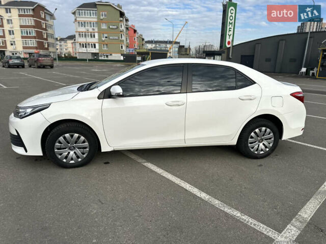 Белый Тойота Королла, объемом двигателя 1.6 л и пробегом 143 тыс. км за 13500 $, фото 3 на Automoto.ua