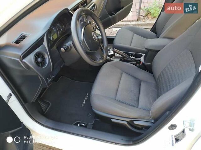 Белый Тойота Королла, объемом двигателя 1.6 л и пробегом 147 тыс. км за 12700 $, фото 5 на Automoto.ua