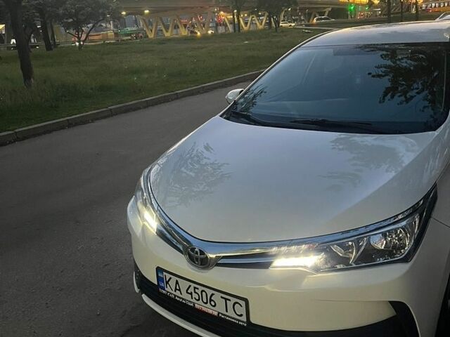 Белый Тойота Королла, объемом двигателя 1.6 л и пробегом 155 тыс. км за 12900 $, фото 9 на Automoto.ua