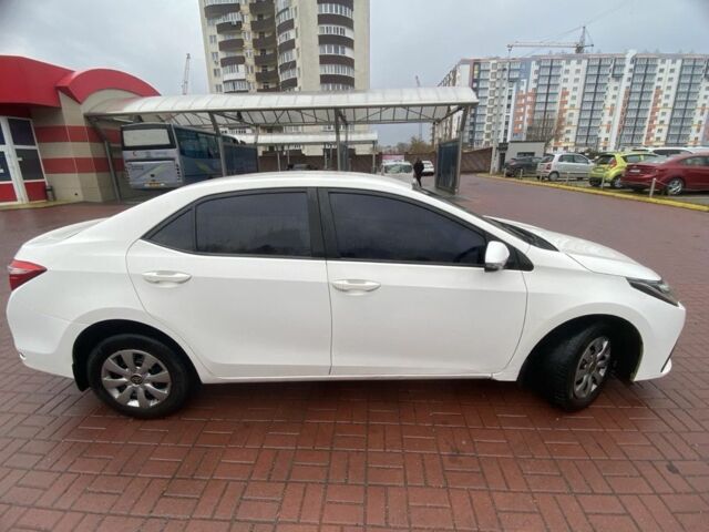 Белый Тойота Королла, объемом двигателя 1.3 л и пробегом 270 тыс. км за 9900 $, фото 3 на Automoto.ua