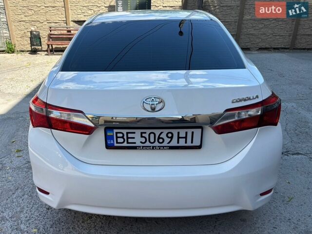 Білий Тойота Королла, об'ємом двигуна 1.33 л та пробігом 90 тис. км за 11900 $, фото 6 на Automoto.ua
