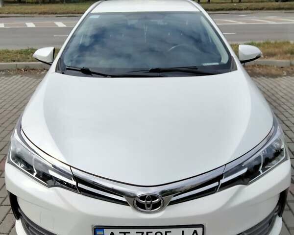Білий Тойота Королла, об'ємом двигуна 1.6 л та пробігом 77 тис. км за 14000 $, фото 14 на Automoto.ua