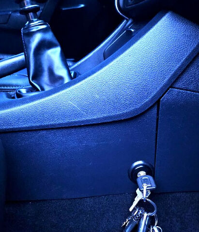 Белый Тойота Королла, объемом двигателя 1.3 л и пробегом 115 тыс. км за 12000 $, фото 6 на Automoto.ua