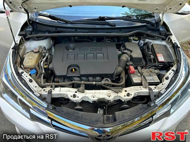 Белый Тойота Королла, объемом двигателя 1.6 л и пробегом 0 тыс. км за 15900 $, фото 11 на Automoto.ua