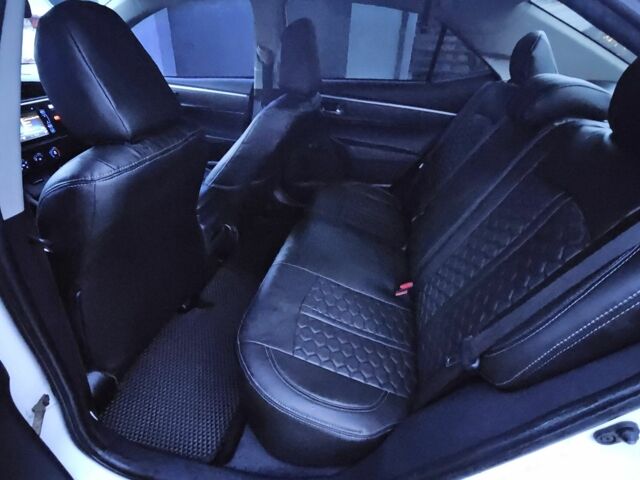 Белый Тойота Королла, объемом двигателя 1.3 л и пробегом 125 тыс. км за 11500 $, фото 3 на Automoto.ua